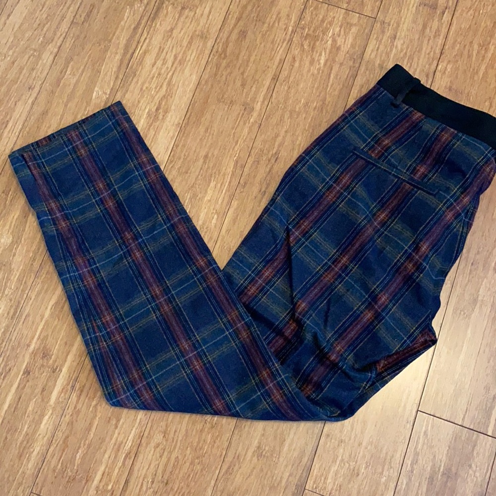 ZARA Woman Black and grey plaid size xs.